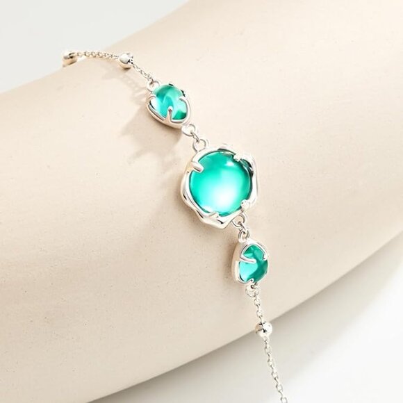 Neiman Marcus Cicy Bell Platinum Plated Moonstone Link Bracelet - Picture 3 of 4